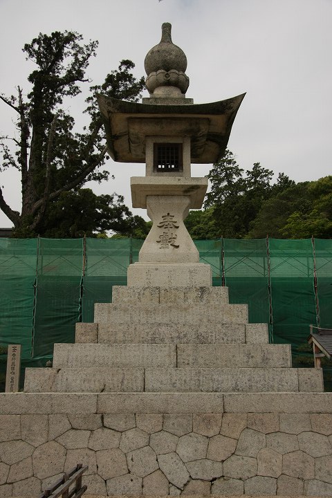 吉備津彦神社 安政の大燈籠