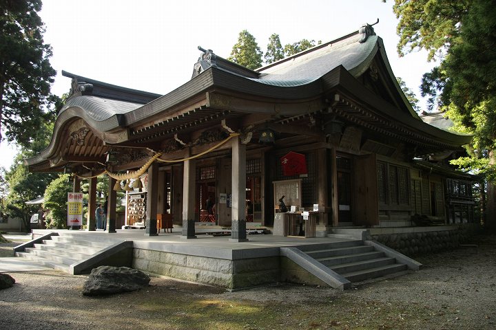 高瀬神社 拝殿