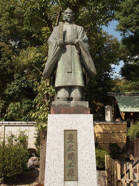 豊臣秀吉の像